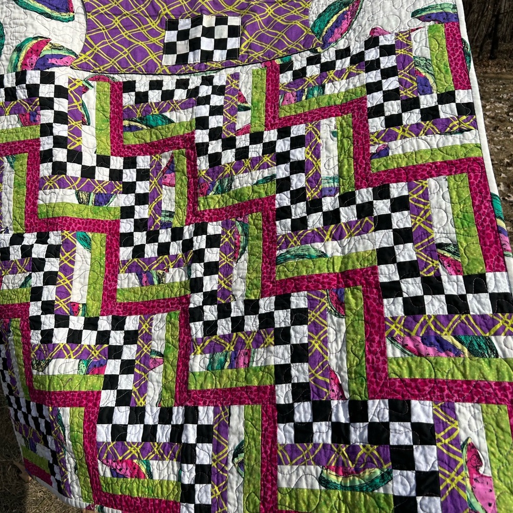Colorful Patchwork Quilt - machine made - Picture 2 of 3